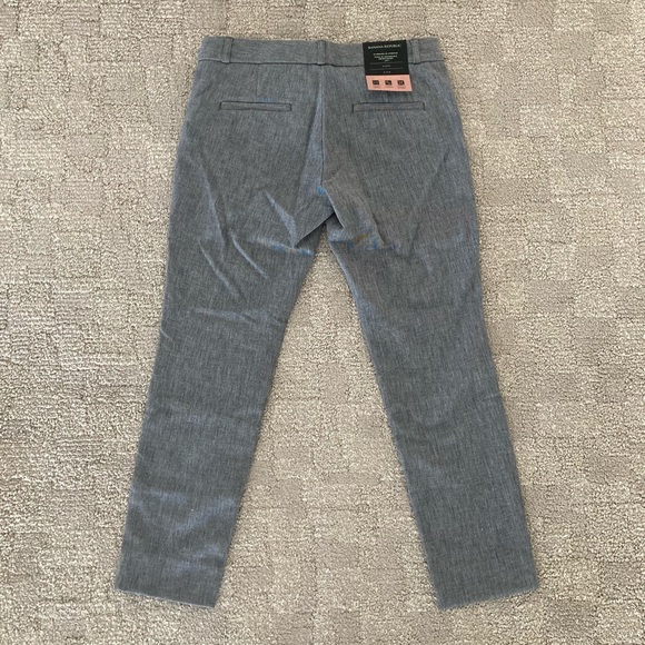Banana Republic grey pants 2 - Picture 2 of 6